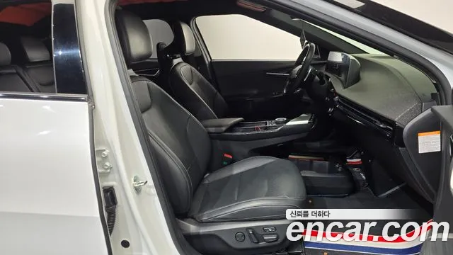 Kia EV6 — Фото автомобиля 26