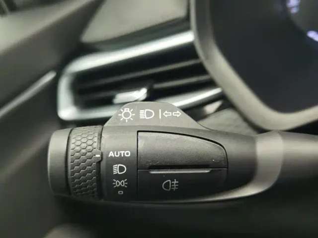 Geely Emgrand — Фото автомобиля 21