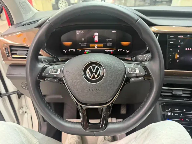 Volkswagen Tharu — Фото автомобиля 9