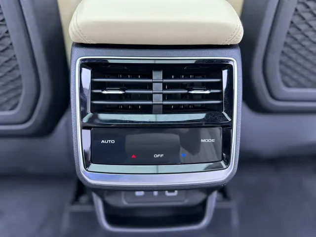Geely Xingyue L — Фото автомобиля 24