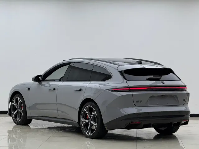 Nio ET5 Touring — Фото автомобиля 9