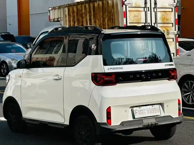 Wuling Hongguang Mini EV — Фото автомобиля 4