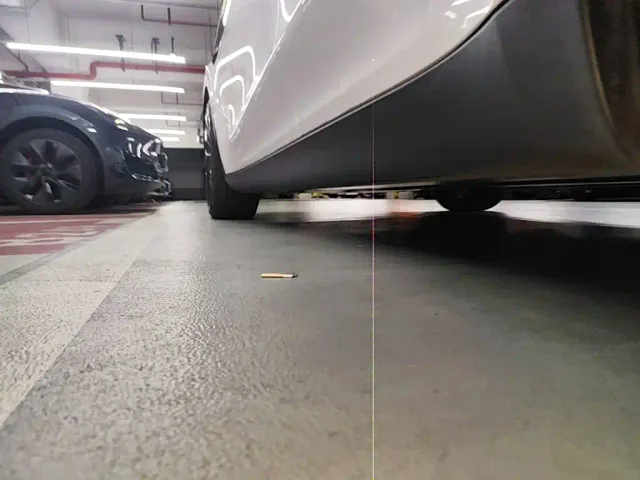 Tesla Model Y — Фото автомобиля 21