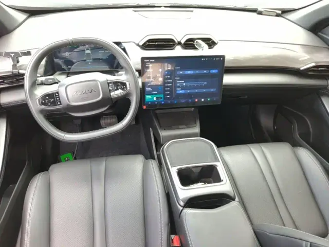 Dongfeng Fengshen L7 — Фото автомобиля 9