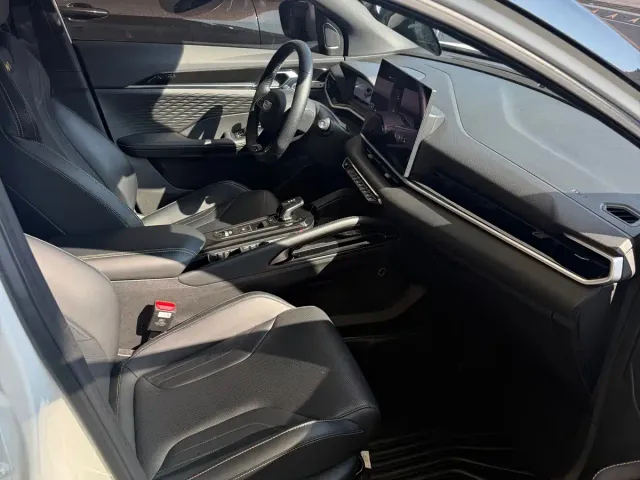 Geely Binyue — Фото автомобиля 7