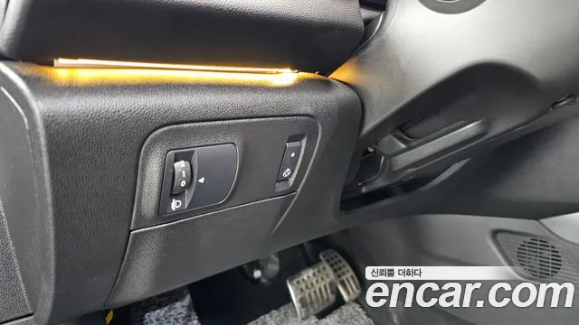 Renault Korea SM6 New — Фото автомобиля 17