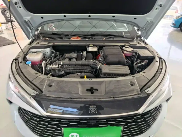 BYD Qin L — Фото автомобиля 19