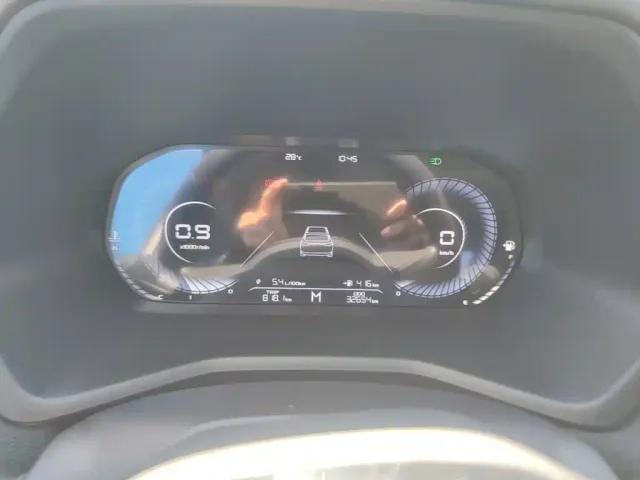 Geely Emgrand — Фото автомобиля 15