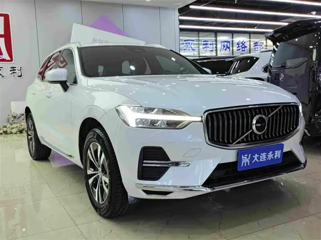 Volvo XC60 — Фото автомобиля 3