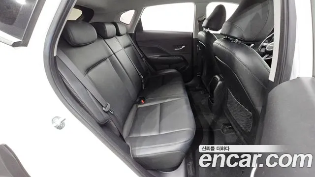 Hyundai Kona SX2 — Фото автомобиля 17