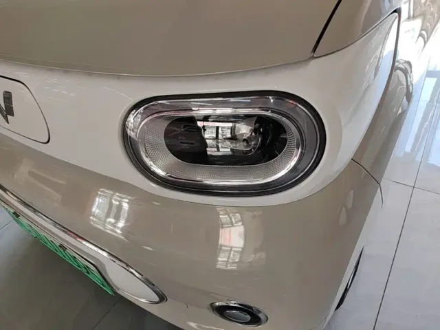 Wuling Hongguang Mini EV — Фото автомобиля 23