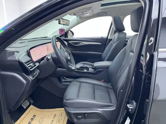 Buick Envision Plus — Фото автомобиля 13