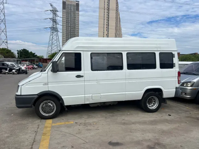 Iveco Daily — Фото автомобиля 3