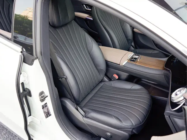 Mercedes-Benz EQS — Фото автомобиля 15