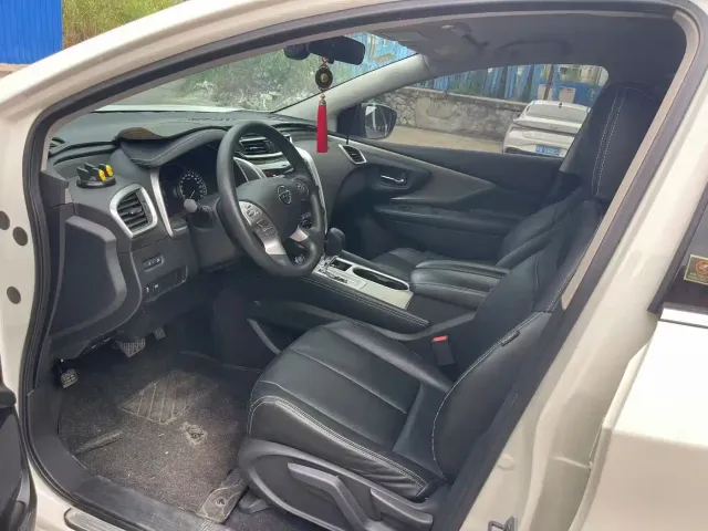 Nissan Murano — Фото автомобиля 9