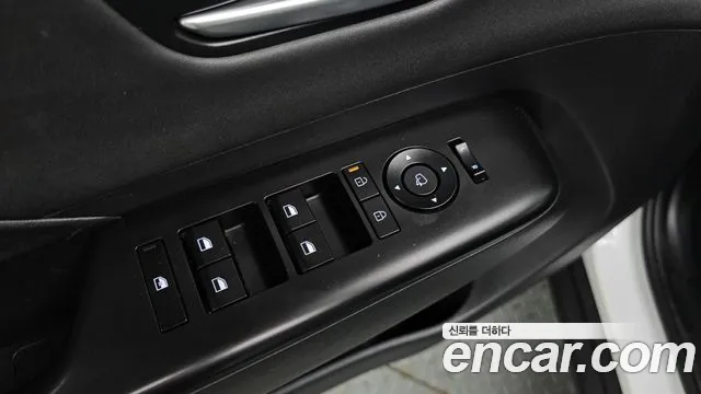 Hyundai Kona SX2 — Фото автомобиля 23