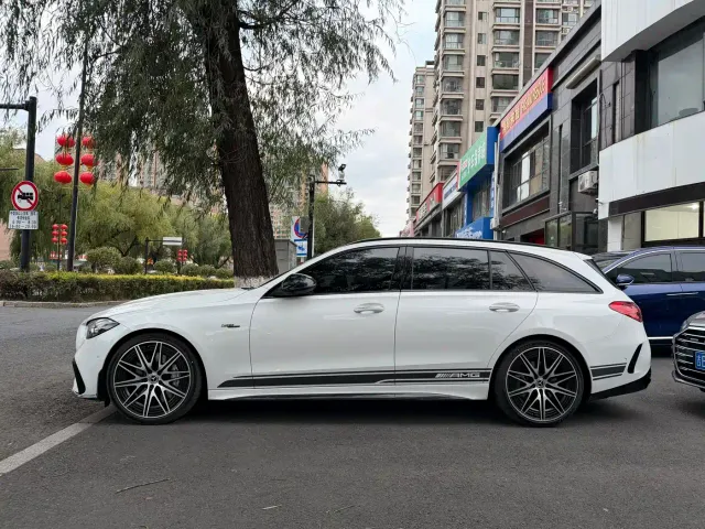 Mercedes-Benz C-Class AMG — Фото автомобиля 4