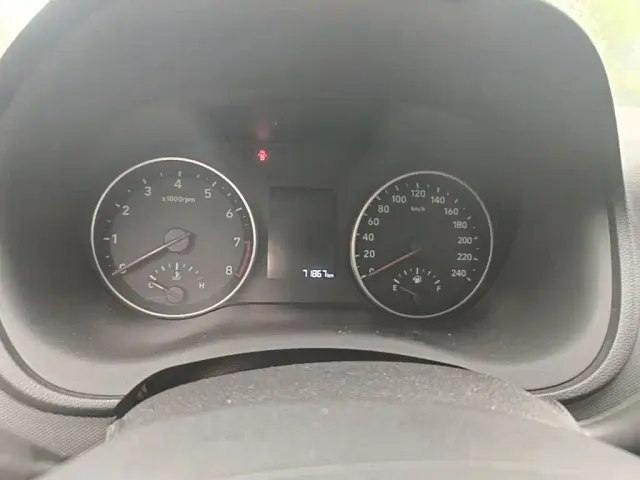 Hyundai Elantra — Фото автомобиля 11