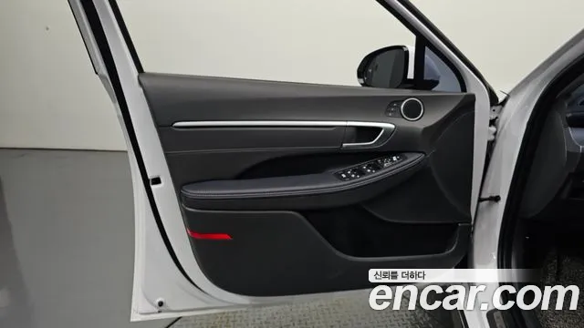 Hyundai Sonata — Фото автомобиля 13