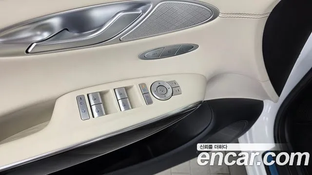 Genesis GV70 2.5T Бензин 2WD — Фото автомобиля 24