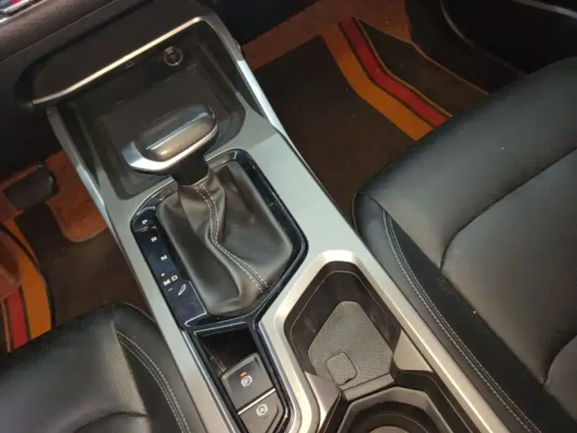 Geely Emgrand — Фото автомобиля 9