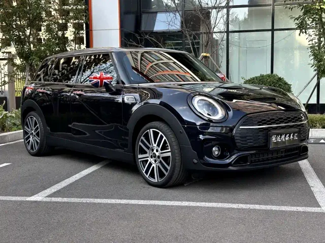 MINI Clubman — Фото автомобиля 3