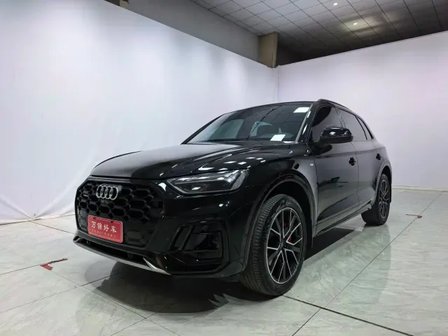 Фотография автомобиля — Audi Q5L