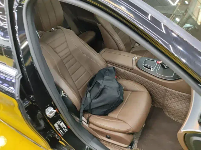 Mercedes-Benz E-Class — Фото автомобиля 16