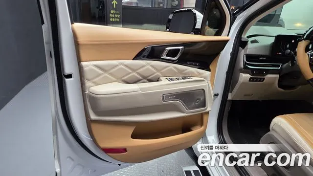 Kia Carnival Generation 4 — Фото автомобиля 13