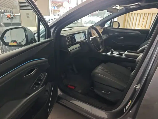 BYD Song L DM-i — Фото автомобиля 15