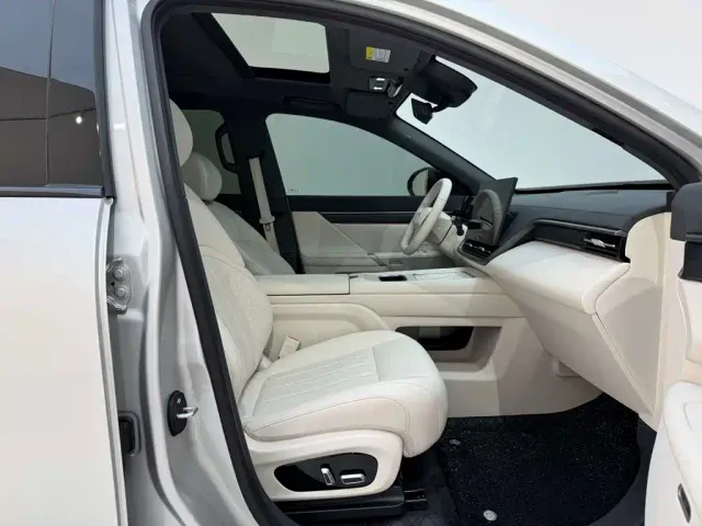 Dongfeng eπ 008 — Фото автомобиля 19