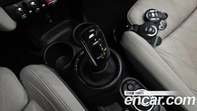 MINI Cooper — Фото автомобиля 12