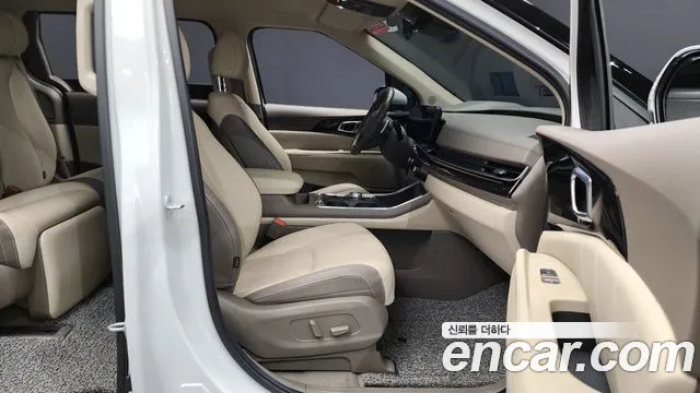 Kia Canival Новый Carnival 4 поколение Дизель 7 мест Signature — Фото автомобиля 11