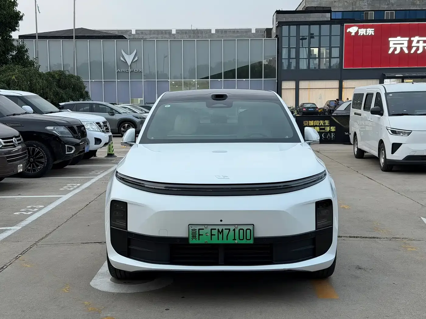 Li Auto Li Auto L6 2025 Max Smart Renewal Edition — Фото автомобиля 2