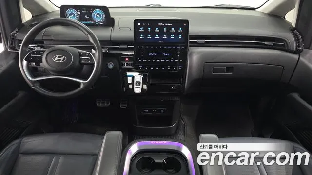 Hyundai Staria — Фото автомобиля 10