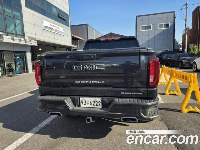 GMC Sierra — Фото автомобиля 13