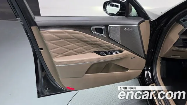 Kia K8 — Фото автомобиля 13