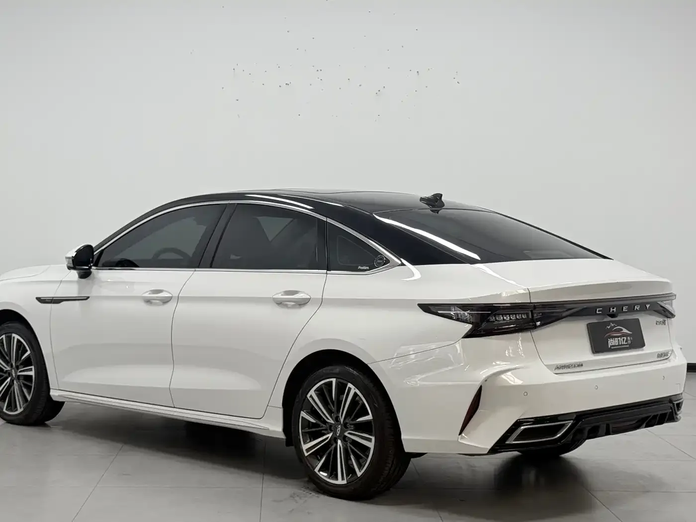 Chery Arrizo 8 2022 1.6T DCT Ya — Фото автомобиля 5