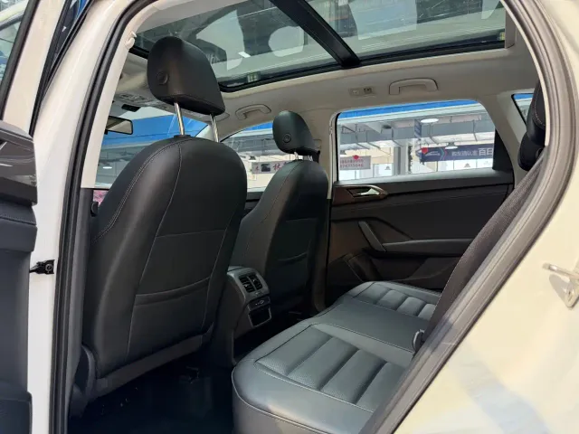 Volkswagen Tharu — Фото автомобиля 15