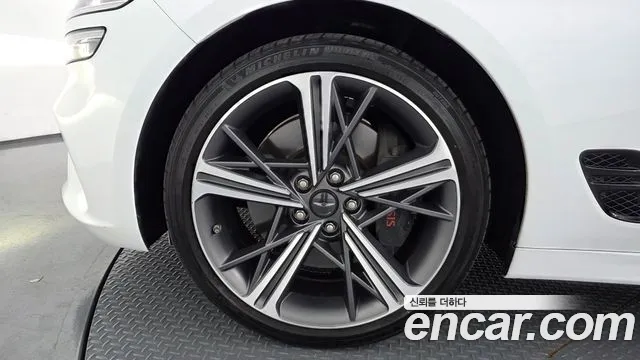 Genesis G70 — Фото автомобиля 4