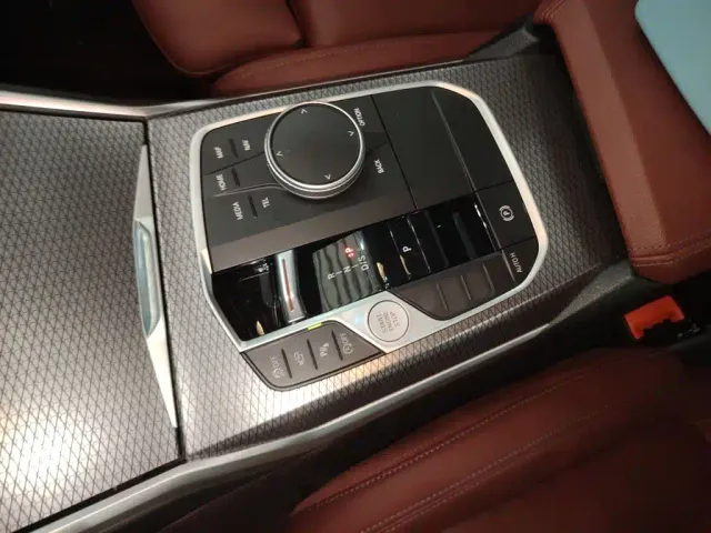 BMW 3 Series — Фото автомобиля 8