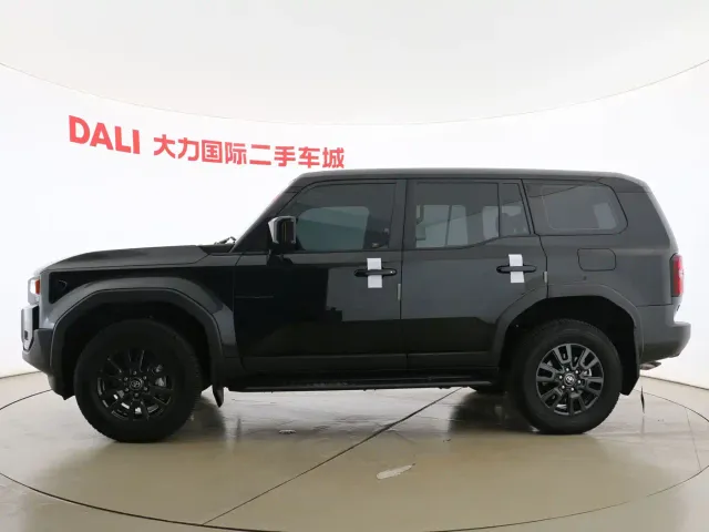 Toyota Prado — Фото автомобиля 11
