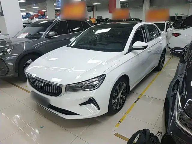 Фотография автомобиля — Geely Emgrand