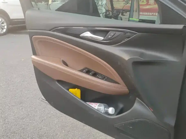 Buick Regal — Фото автомобиля 7