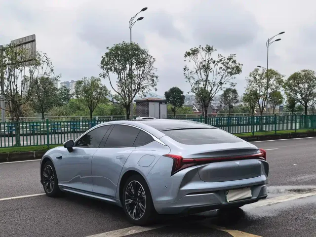Nezha Auto Nezha S 2022 Model Pure Electric 715km RWD Grand Edition — Фото автомобиля 7