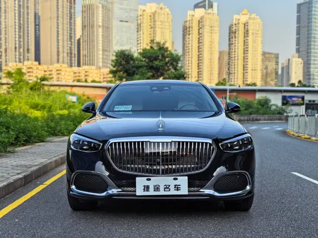 Фотография автомобиля — Mercedes-Benz Maybach S-Class