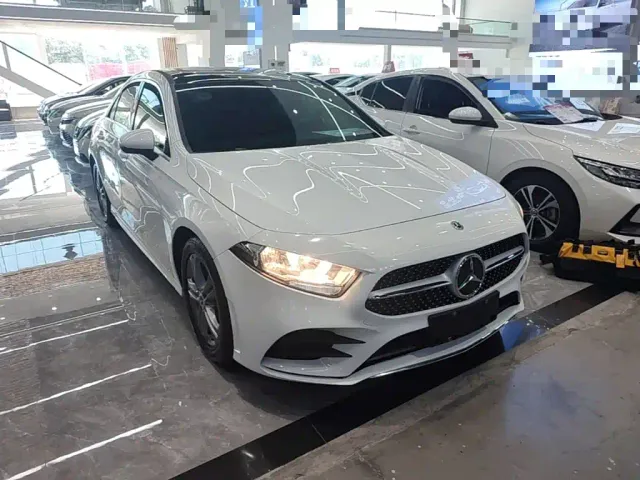 Mercedes-Benz A-Class — Фото автомобиля 3