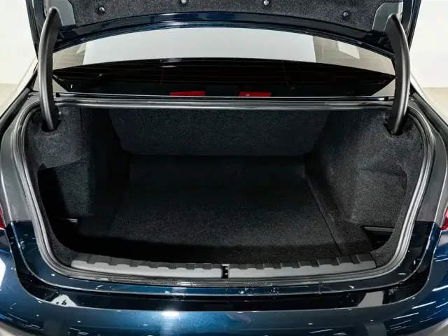 BMW 3 Series — Фото автомобиля 23