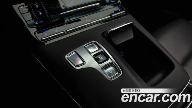 Hyundai Grandeur Grandeur (New) Hybrid — Фото автомобиля 9