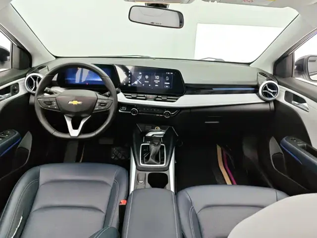 Chevrolet Monza — Фото автомобиля 12